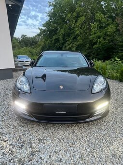 Porsche Panamera 4S 4.8i V8 - 2
