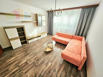 PRENÁJOM 3 IZBOVÝ BYT / 70 M2 /VEĽKOMETRÁŽNY/DUBNIČKA /LOGGI - 2