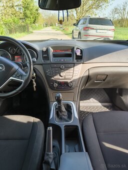 Opel INSIGNIA SPORTS TOURER SW - 2