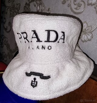 Prada klobúk - 2