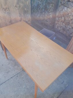 Predám rozkladací stôl. - 2