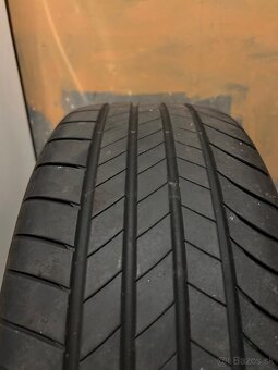 Bridgestone R17 215/45 - 2