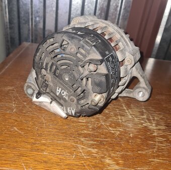 Alternátor Audi A4 1.8 058903018X - 2