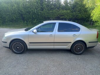 Škoda Octavia 1.6 fsi - 2