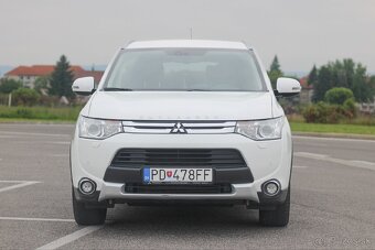 Mitsubishi Outlander 2.2 DI-D 7-MIESTNE - 2