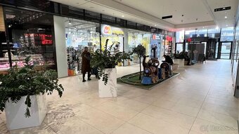 Na prenájom obchodný priestor 70-80m2 - Banská Bystrica/cent - 2