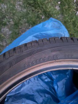 Zimné Dunlop 235/45-r19 - 2