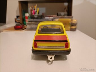 Skoda 120 kdn stare hracky - 2