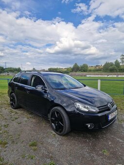 Predám Volkswagen Golf VI 2012 2.0TDI Highline DSG - 2