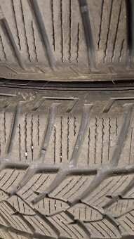 Predám 2ks jazdené zimné 235/45r18-98V Fulda - 2