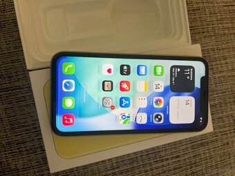 iPhone 11 Yellow 64GB - 2