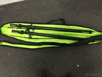 K&M 21368 -distančne stojany na repro - 2