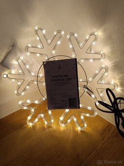 Svietiaca vianočná dekoracia - 2