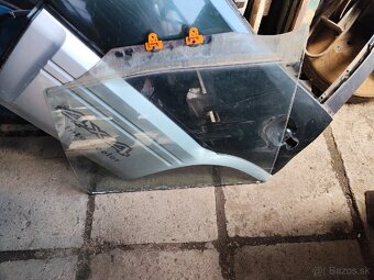 Sklá Nissan Terrano - 2