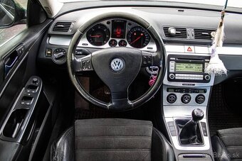 Volkswagen Passat b6 sedan - 2
