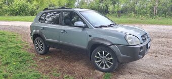 Hyundai  tucson - 2