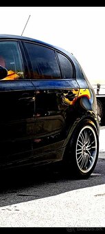 Predám elektróny BMW 5x120  225/45 R17 - 2