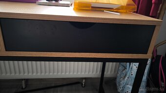 Skoro nový písací stôl - 2