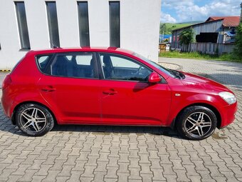 Predám Kia Cee'd 1.4l (77kw) 2009 - 2