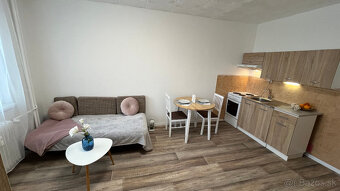 Prenájom peknej garsónky 24 m², L. Novomeského, Senica - 2