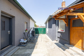 Ponúkame na predaj rekonštr. 3+1izb RD zast.157m2 na spoločn - 2