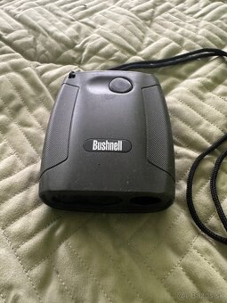 Predám laserový diaľkomer Bushnell Yardage Pro Sport 450 - 2