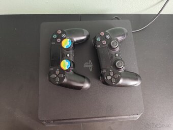 Playstation 4 - 2