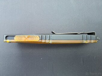 Microtech Combat Troodon Fluted Ultem - 2