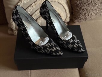 KARL LAGERFELD - lodičky č.39 - 2