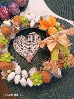 Veľkonočné vajíčka a venček - 2