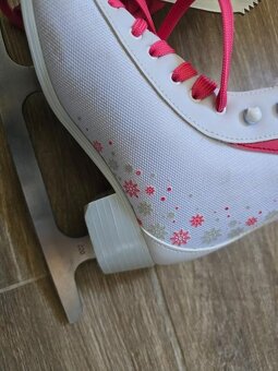 Glamour korčule na ľad č.35 - 2