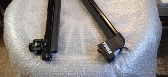 Nosiče lyží Thule - 2