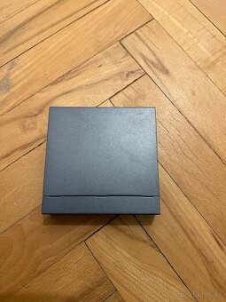 TP-Link TL-SG105 – 5 port Gigabit switch – 15 € - 2