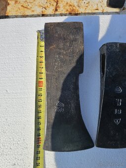 Staré značené sekery - 2