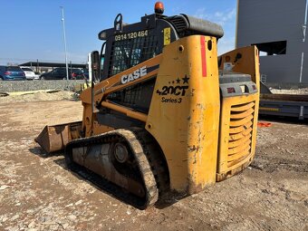 Predám pásový nakladač CASE 420CT Series 3 - 2