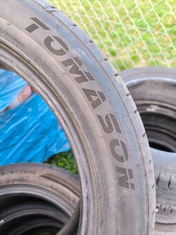 235/50 ZR 19 LETNE PNEU - 2