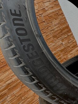 245/45 R19 letné - 2