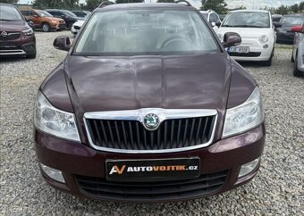 Škoda Octavia 2,0 TDI DIGILKIMA,NAVI,TAŽNÉ nafta manuál - 2