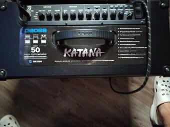 Boss Katana 100 - 2