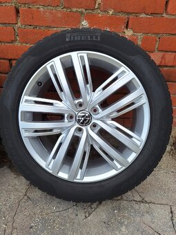 VW Tiguan 235/50 r19 - 2