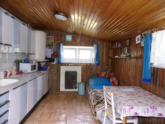 Znížená cena predaj 3 izbový rodinný dom, tichá lokalita, - 2