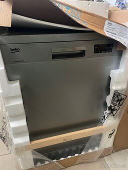 Umývačky riadu BEKO Dfn16430s 60cm - 2