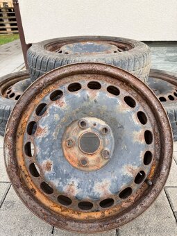 4x plech.disky + 3x zimne pneu Dunlop 205/55 R16 - 2