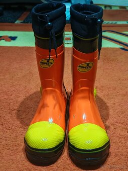 Pilcicke čižmy Novesta, v obchode 90 eur veľkosť 42 - 2