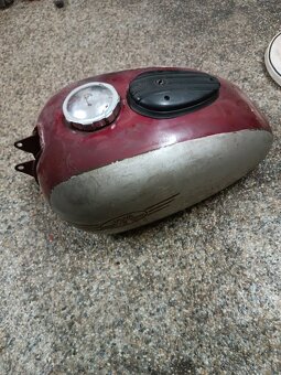 Predám nádrž Jawa ČZ - 2