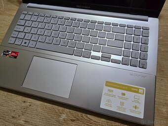 Asus Vivobook 15 Go Oled model 2024 s procesorom AMD ryzen 5 - 2