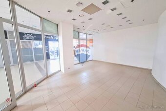 RE/MAX | Obchodný priestor na predaj Galanta - 2