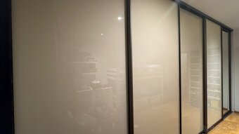 Predam rolldoor š 4,8m x v 2,49m , dvere z lakobelu+ zrkadlo - 2