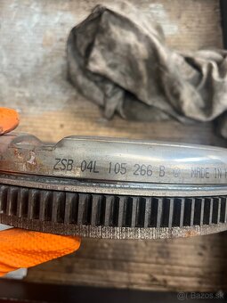 Predám dvojhmotný zotrvačník vw group - 2