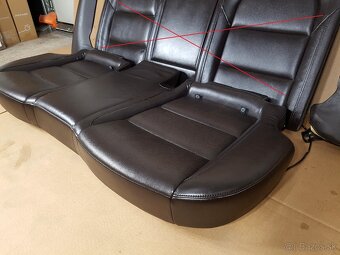Predám zadnú lavicu pre Superb 2 sedanoliftback L&K+operadlá - 2